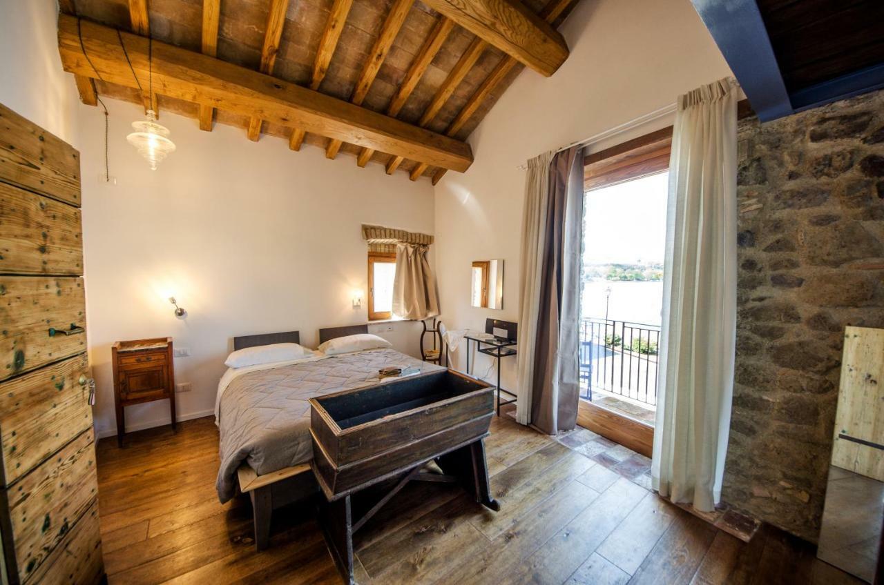 Bed and Breakfast Al Vicolo dei Pescatori Anguillara Sabazia Esterno foto